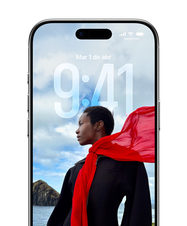 Pantalla bloqueada del iPhone que muestra la hora adaptada a la foto de la pantalla bloqueada